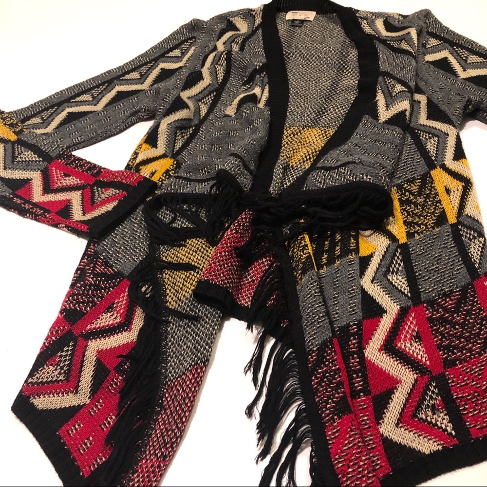 NY SAY WHAT Fringed Kimono